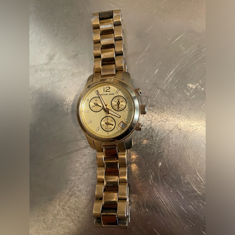 MICHAEL KORS WATCH
